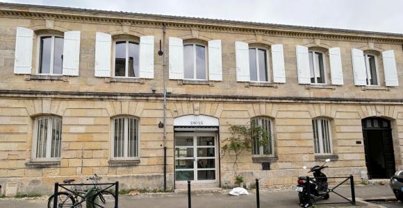 For rent Bordeaux 4 rooms 101 m2 Gironde (33300) photo 0