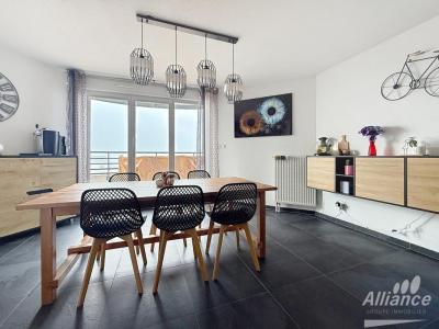 For sale Montbeliard 4 rooms 75 m2 Doubs (25200) photo 2