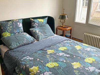 For sale Pau 4 rooms 76 m2 Pyrenees atlantiques (64000) photo 2