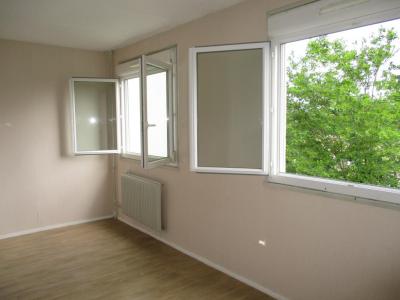 For rent Digoin 3 rooms 68 m2 Saone et loire (71160) photo 3