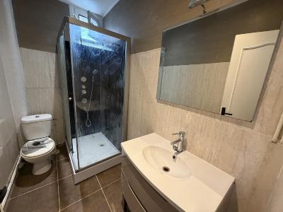 For sale 2 rooms 39 m2 Oise (60800) photo 4