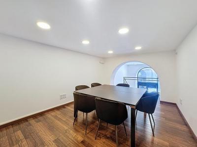 Louer Local commercial 76 m2 Ajaccio