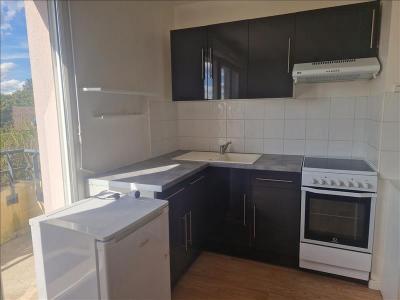 Louer Appartement 44 m2 Saint-maximin