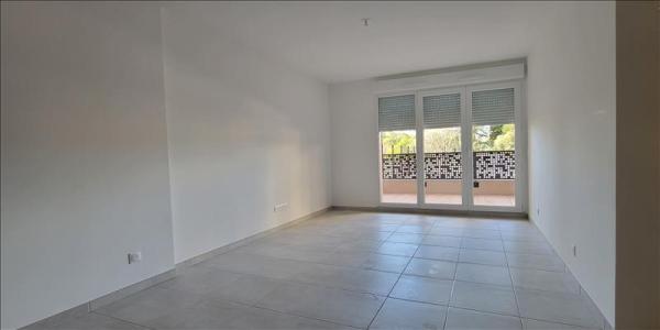 Louer Appartement 60 m2 Frejus