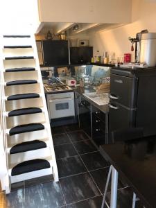 Louer Appartement Ville-la-grand 873 euros