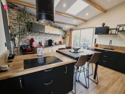 For sale Saint-andre-de-la-marche 7 rooms 232 m2 Maine et loire (49450) photo 3