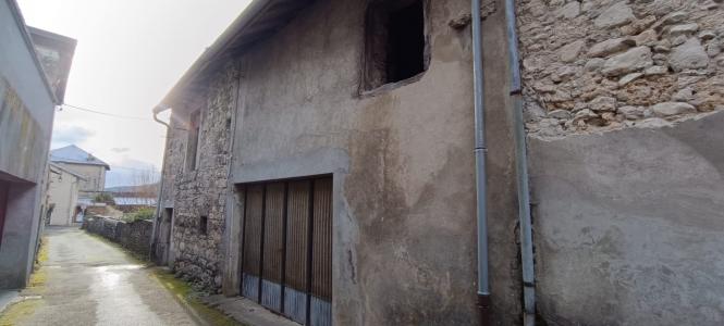 Annonce Vente 2 pices Maison Rossillon 01