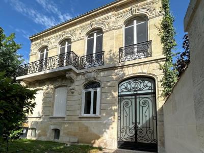 For sale Bordeaux 10 rooms 388 m2 Gironde (33200) photo 0