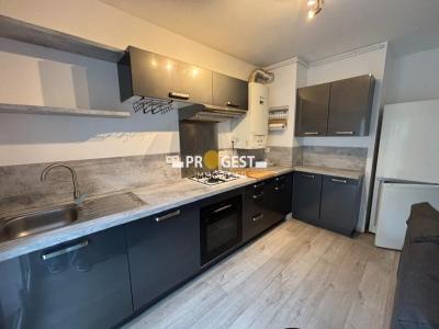 Louer Appartement Beaurecueil 890 euros