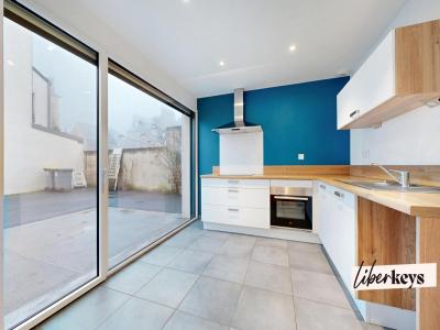 For sale Dinan 6 rooms 135 m2 Cotes d'armor (22100) photo 3