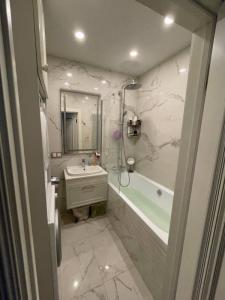 Louer Appartement Paris-16eme-arrondissement 779 euros