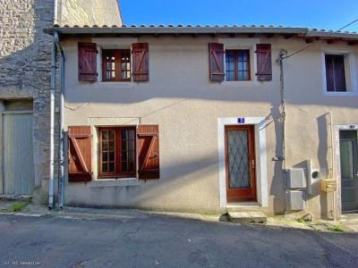 For sale Ruffec 3 rooms 56 m2 Charente (16700) photo 0