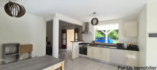 Louer Maison 90 m2 Abymes