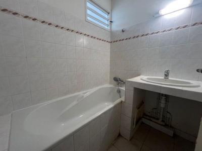 Louer Appartement Schoelcher 1100 euros