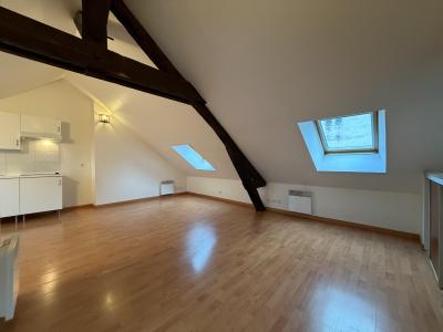 For rent Montargis 1 room 30 m2 Loiret (45200) photo 2