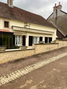 For sale Arthel 4 rooms 85 m2 Nievre (58700) photo 1