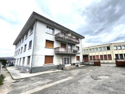 For sale Oyonnax 5 rooms 142 m2 Ain (01100) photo 3