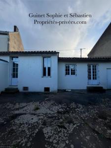 For sale Lucon 9 rooms 109 m2 Vendee (85400) photo 1