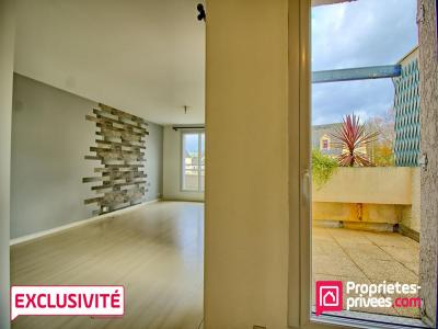 For sale Angers 4 rooms 96 m2 Maine et loire (49000) photo 2