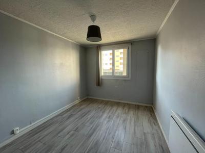 For sale Roanne 3 rooms 51 m2 Loire (42300) photo 4