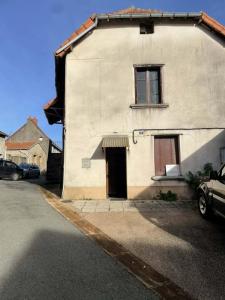 For sale Montaigut 5 rooms 121 m2 Puy de dome (63700) photo 0