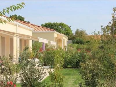 For sale Medis 3 rooms 107 m2 Charente maritime (17600) photo 1