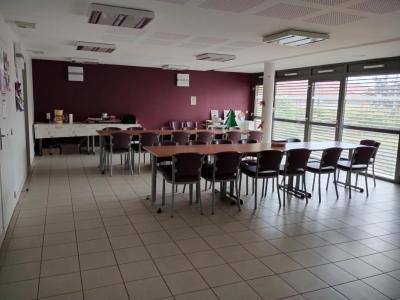 Louer Appartement Attignat 385 euros