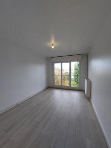 For rent Rueil-malmaison 3 rooms 63 m2 Hauts de Seine (92500) photo 0