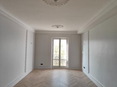 Louer Appartement 60 m2 Paris-8eme-arrondissement