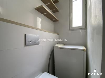 Louer Appartement 29 m2 Paris-18eme-arrondissement