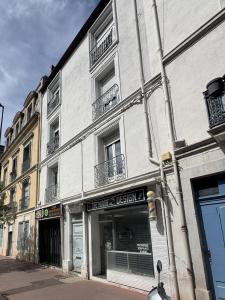 For sale Beziers 70 m2 Herault (34500) photo 0