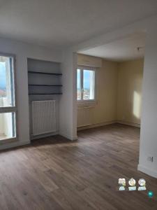 For rent Chatellerault 4 rooms 88 m2 Vienne (86100) photo 0