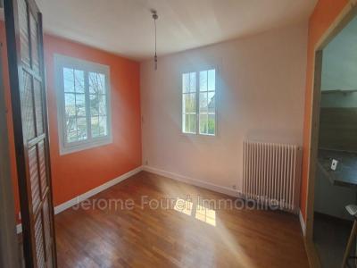 For rent Egletons 3 rooms 66 m2 Correze (19300) photo 2