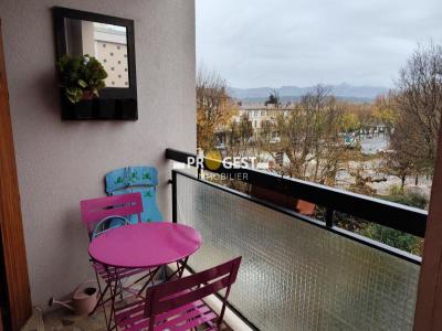 For rent Gardanne 3 rooms 53 m2 Bouches du Rhone (13120) photo 2