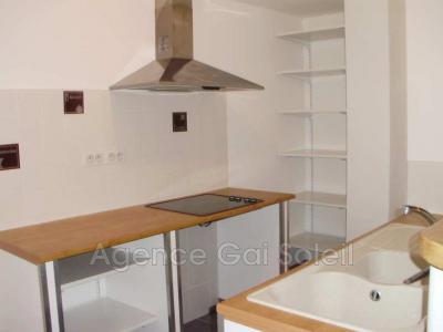 Louer Appartement 60 m2 Nissan-lez-enserune