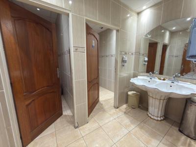 Louer Local commercial 300 m2 Saint-denis