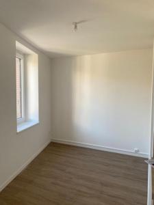 For rent Venissieux 1 room 15 m2 Rhone (69200) photo 1