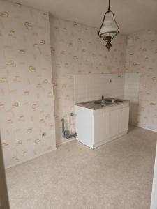For rent Charleville-mezieres 2 rooms 51 m2 Ardennes (08000) photo 1
