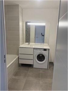 For rent Toulouse 3 rooms 64 m2 Haute garonne (31200) photo 0