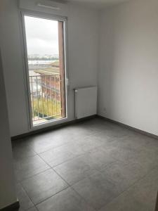 Louer Appartement 66 m2 Lyon-8eme-arrondissement