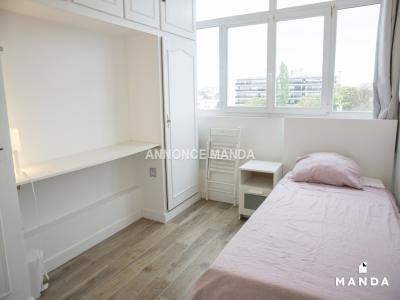 Louer Appartement 10 m2 Evry