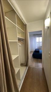 For rent Hay-les-roses 2 rooms 52 m2 Val de Marne (94240) photo 3