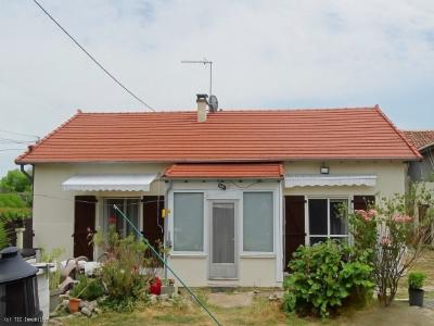 For sale Aigre 4 rooms 86 m2 Charente (16140) photo 0