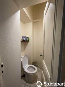 For rent Lyon-2eme-arrondissement 1 room 90 m2 Rhone (69002) photo 3