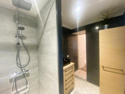 For sale Vichy 3 rooms 60 m2 Allier (03200) photo 4