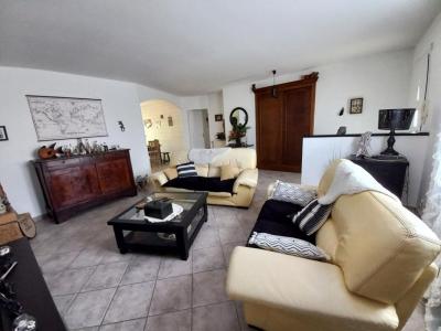 Acheter Maison Saint-denis-les-bourg 355000 euros