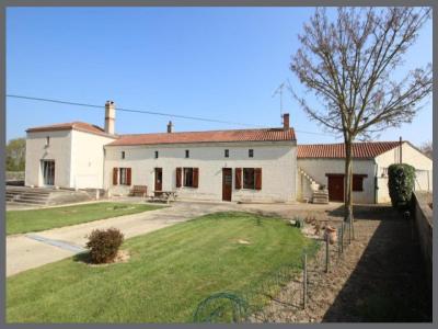 For sale Doue-la-fontaine 6 rooms 212 m2 Maine et loire (49700) photo 0
