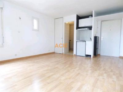 Louer Appartement Roissy-en-france 737 euros