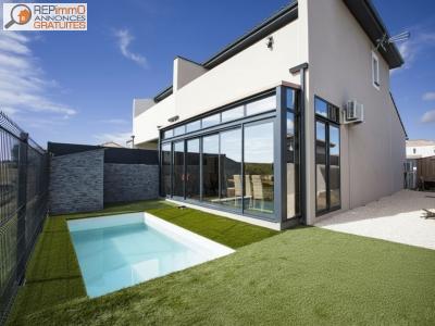 For sale Montblanc 4 rooms 110 m2 Herault (34290) photo 0