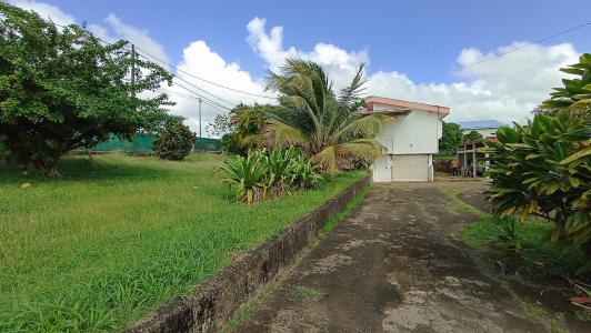 For sale Lamentin 5 rooms 174 m2 Martinique (97232) photo 2